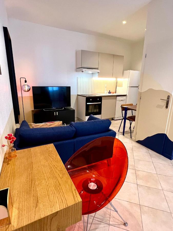 Roma Reva: Design Et Home Cinema Nîmes Exteriér fotografie