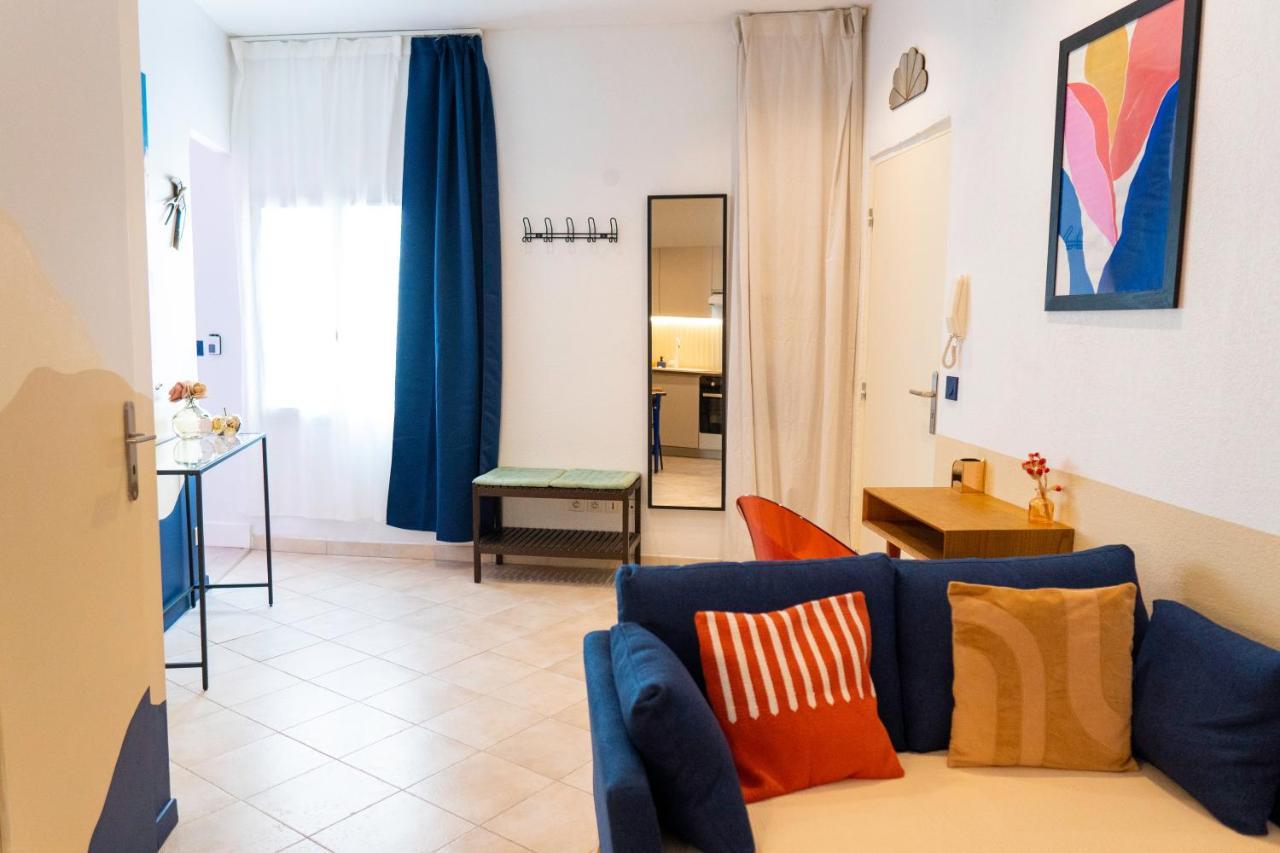 Roma Reva: Design Et Home Cinema Nîmes Exteriér fotografie